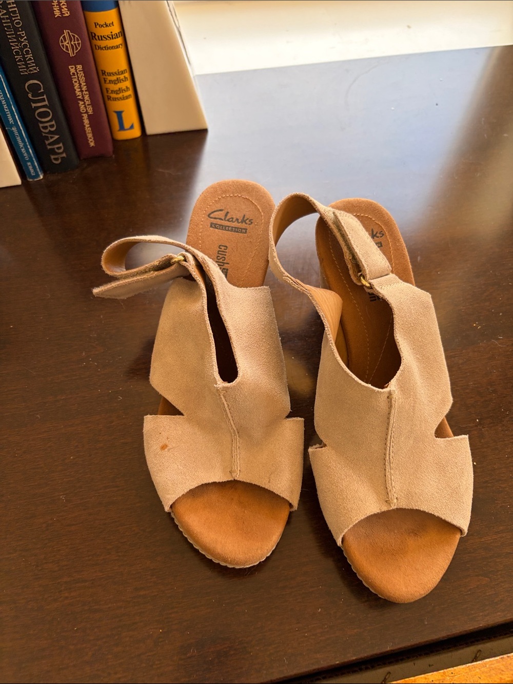 Clarks Women’s Tan Suede Open-Toe Slingback Sandals